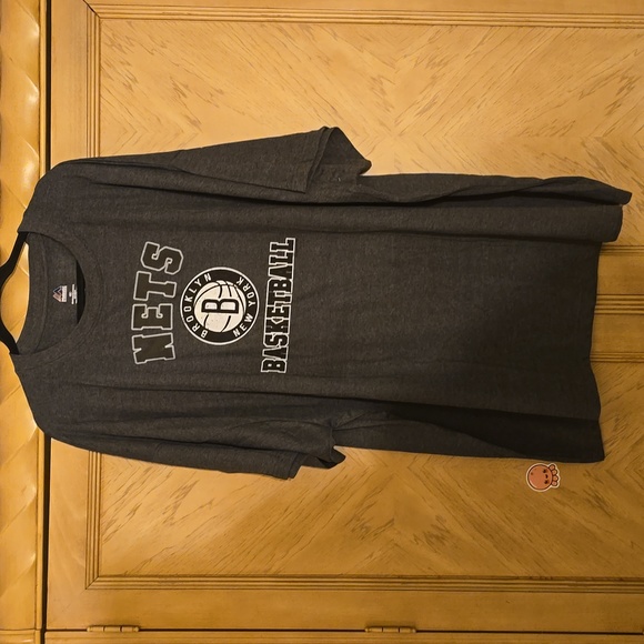 NBA STORE Brooklyn Nets Basketball Tee Shirt - Picture 2 of 7